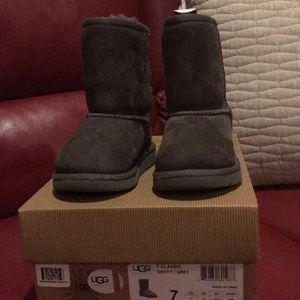 UGG T Classic / Grey Boots